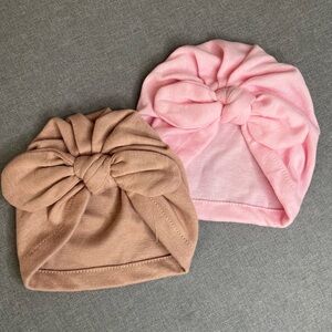Amazon Baby Knot Beanie Set in Pink and Tan